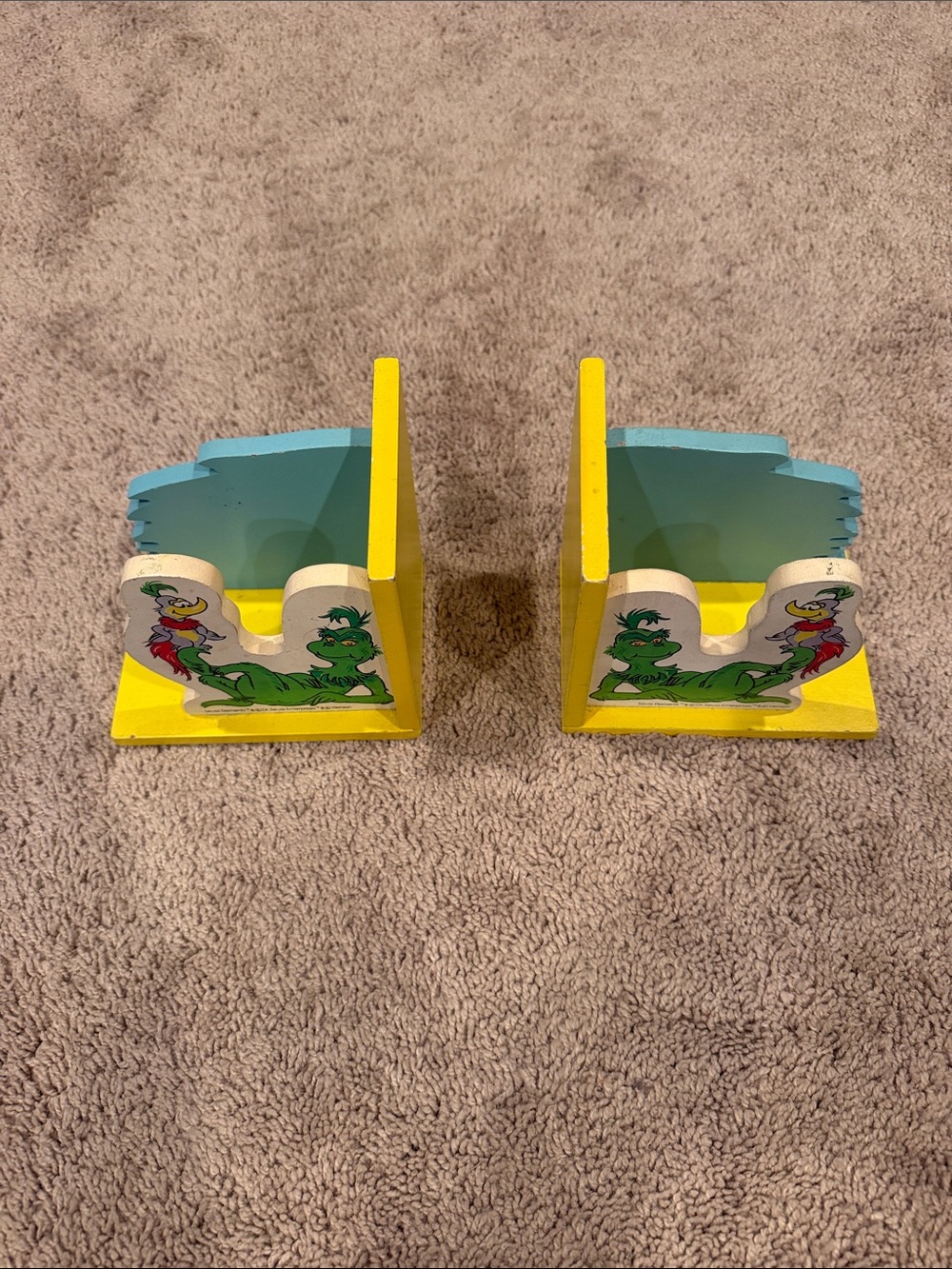 Grinch Bookends - Picture 7 of 7